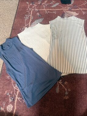 Moft blouse bundle- like new